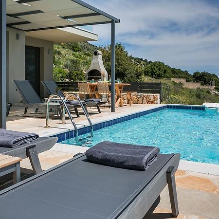 Villa Blue Sea Spathion Ngoại thất bức ảnh
